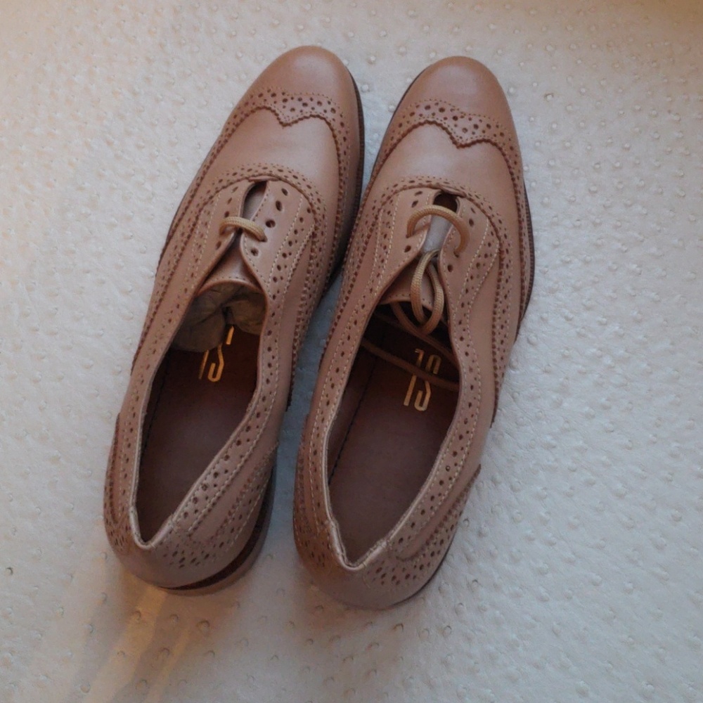 Womens leather shoes- Santa Lolla